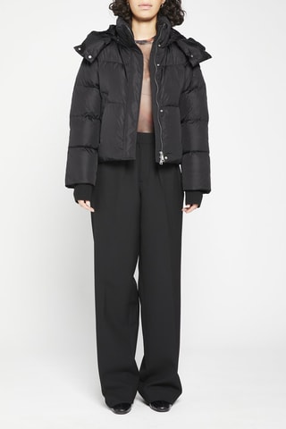 Anorak corto con capucha - Negro