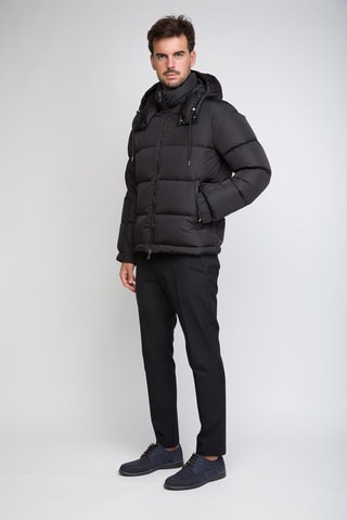 Anorak con capucha - Negro