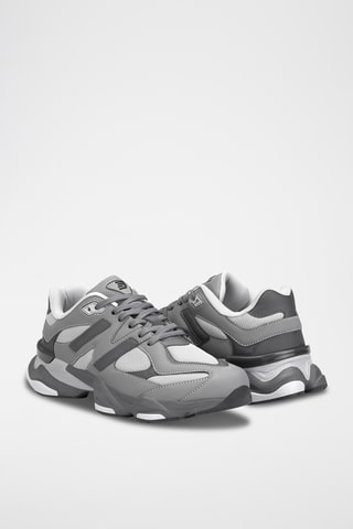 Baskets - Gris foncé et blanc