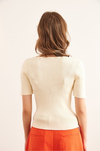 Top - Ecru