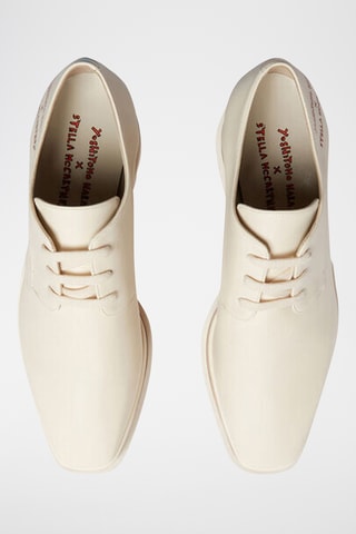 Platform Derby’s met Hak - Greige