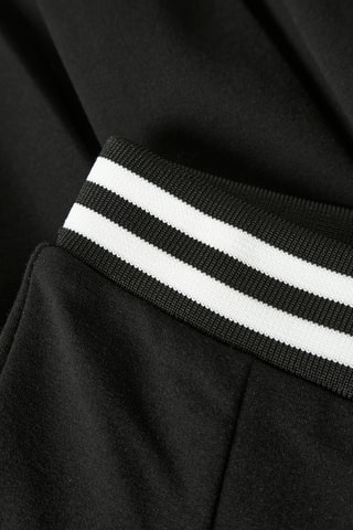 Saia - Preto - Name It