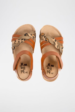 Sandálias em couro Camel