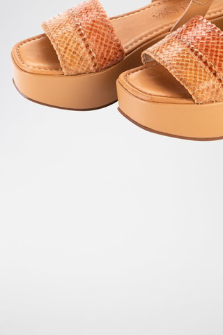 Sandales compensées en cuir - Orange et marron