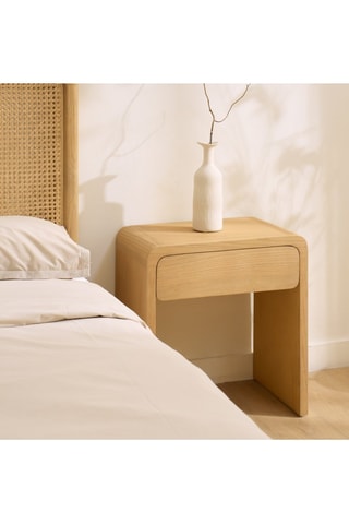 Mesa de cabeceira de 1 gaveta em madeira de sungkai - 53,5 x 59,5 x 36 cm