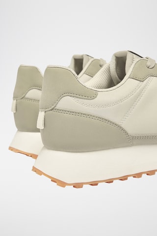 Sneakers - Ecru en Zeegroen