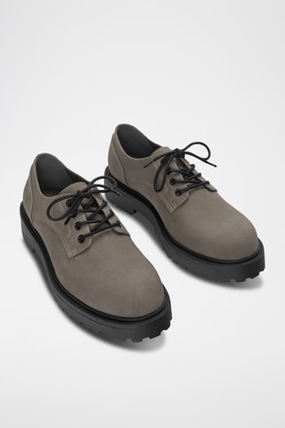 Derby’s - Taupe