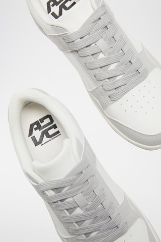 Sneakers - Donkergrijs en Wit