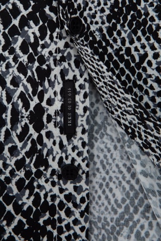 Camisa regular - Preto - IKKS