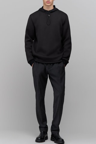 Sweat com capuz - Preto