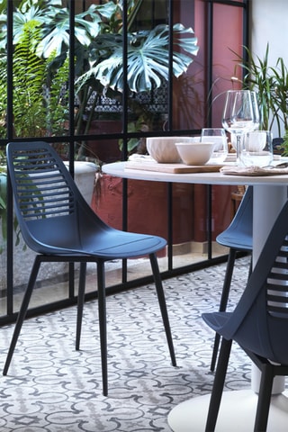 4 cadeiras - 45 x 84 x 47 cm