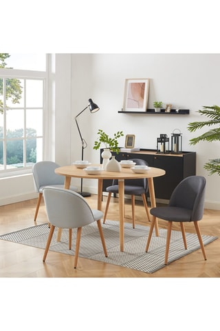 Table à manger en bois d’hévéa massif avec revêtement en chêne Oratello - Jusqu'à 4 personnes - 120 x 75 x 120 cm