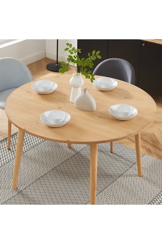 Table à manger en bois d’hévéa massif avec revêtement en chêne Oratello - Jusqu'à 4 personnes - 120 x 75 x 120 cm