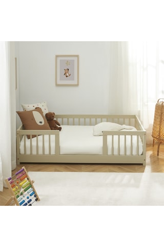 Lit enfant en pin massif avec sommier  Eden -  Couchage 70 x 140 cm