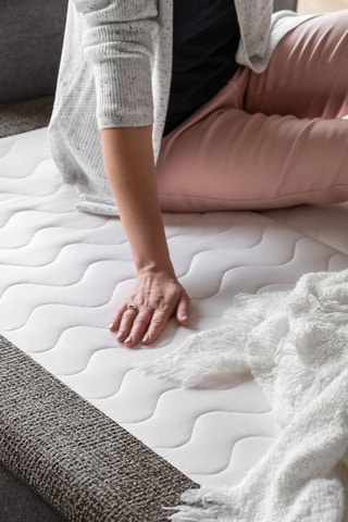 Canapé convertible Groovy Miu - Gris foncé - 3 places - En polyester antitache