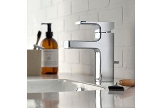 Mitigeur de lavabo avec vidage Strayt Chromé