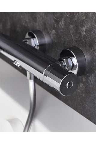 Mitigeur bain-douche thermostatique mural avec bec Oscar