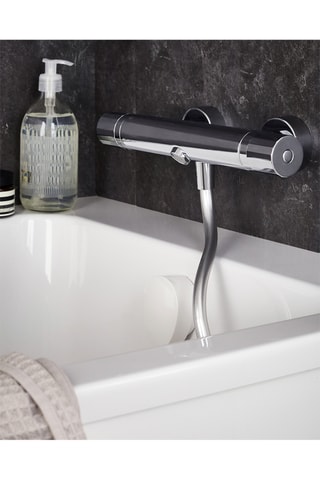 Mitigeur bain-douche thermostatique mural avec bec Oscar