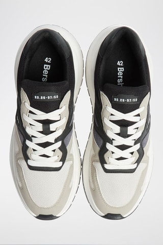 Baskets Bleu et écru