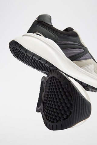 Baskets Bleu et écru