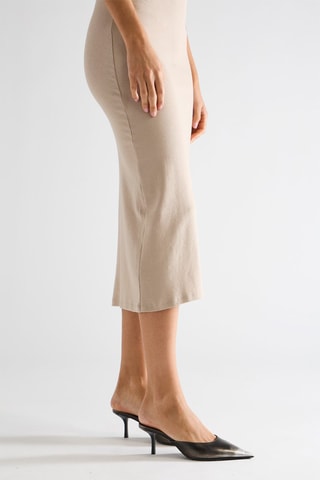 Robe droite sans manches - Beige