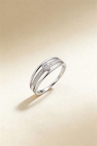 Anillo -  Oro blanco y diamantes