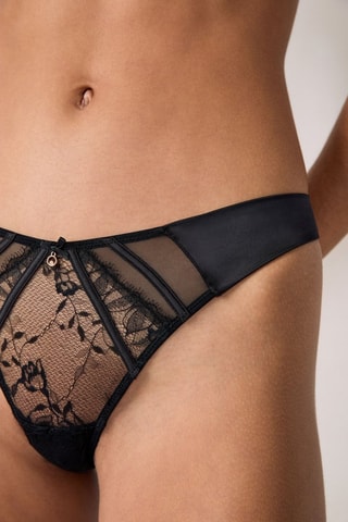 String Mascarade - Zwart