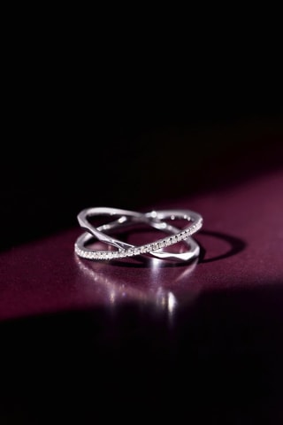 Bague Croisé Géométrique - Or blanc et diamants