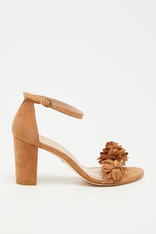 Sandales à talons en cuir de chèvre nubuck Nearlynude - Caramel - Stuart Weitzman