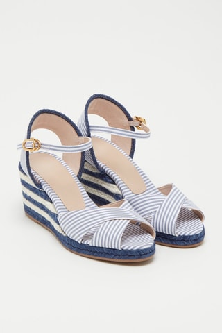 Sandales compensées Mirela 
Blanc et bleu marine - Stuart Weitzman