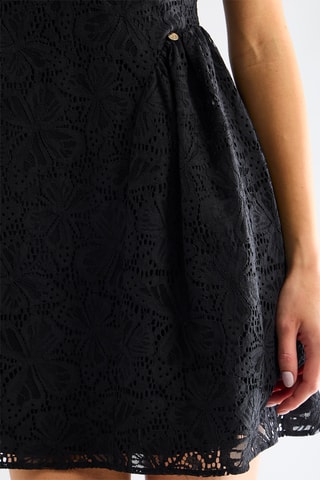 Robe patineuse en dentelle - Noir