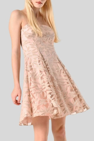 Robe patineuse en dentelle - Rose