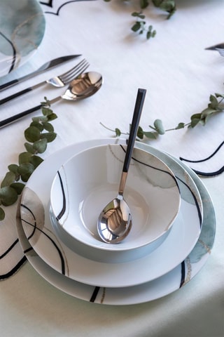 Service en porcelaine - 24 pièces