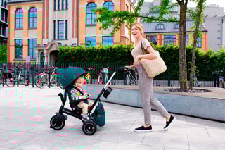 Tricycle EasyTwist Rose et noir