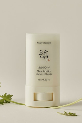 Barra solar SPF 50 - Artemisa y camelia - 18 g