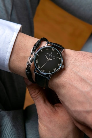 Leren Quartz Horloge Zwart en Zilverkleurig