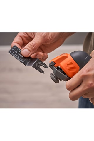 Outil multifonction oscillant sans fil - 18 V - 19 accessoires