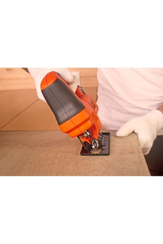 Scie sauteuse filaire - 400 W