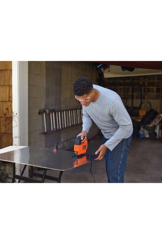 Scie sauteuse filaire - 520 W