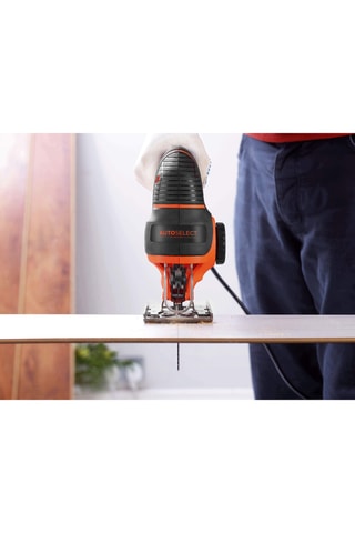 Scie sauteuse pendulaire filaire - 550 W