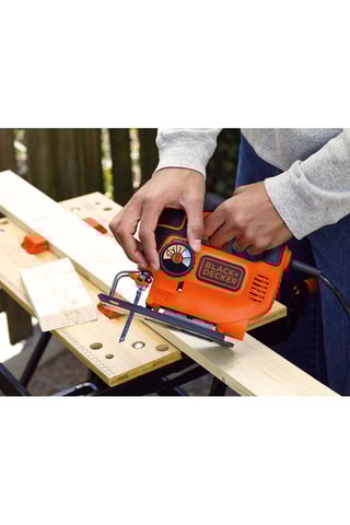 Scie sauteuse pendulaire filaire - 550 W