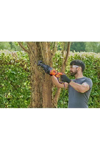 Scie alternative filaire - 750 W