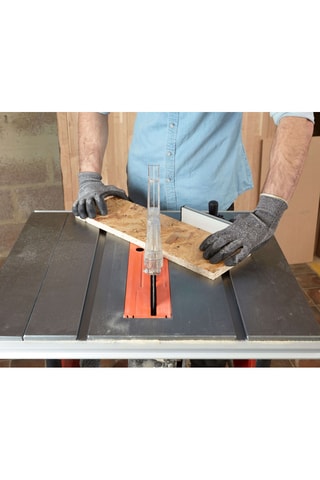 Scie sur table filaire - 1800 W