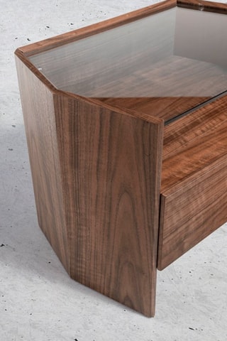 Comodino in legno placcato noce e vetro - 65 x 50 x 45 cm