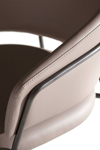 2 sedie - 57 x 81 x 61 cm