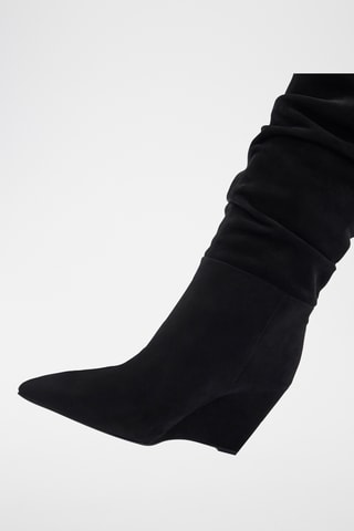 Botas de piel caprina de cuña Kamilia - Negro