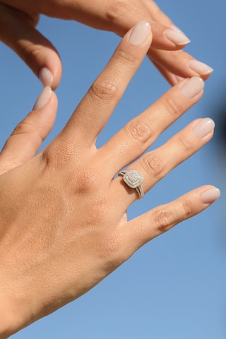 Ring Ramona 
Geelgoud en Diamanten