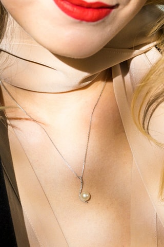 Pendentif Vague sublime - Or blanc, diamants et perle de culture