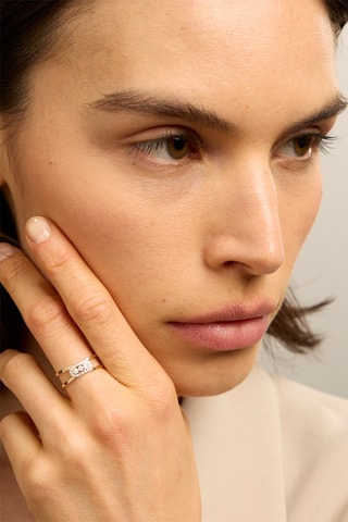 Anello - Oro giallo 18 kt e diamanti