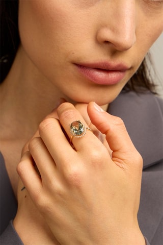 Anello - Oro giallo 18 kt, ametista e diamanti